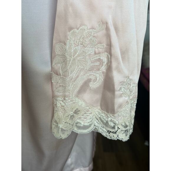 Natori Satin Lace Trim Nightshirt Blush Pink Silky Button Front Women’s Large - Picture 4 of 5